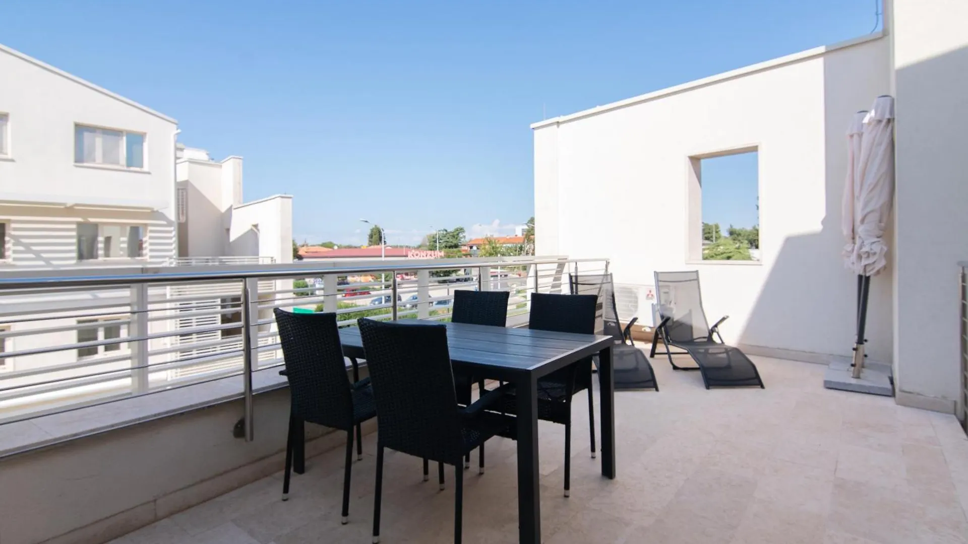 Garden Palace - Vitamin Sea Appartment With Teracce Umag 0*,  Croatia